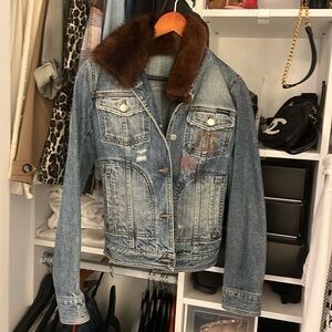 Dolce and Gabbana Jean jacket with fox collar. Size 40